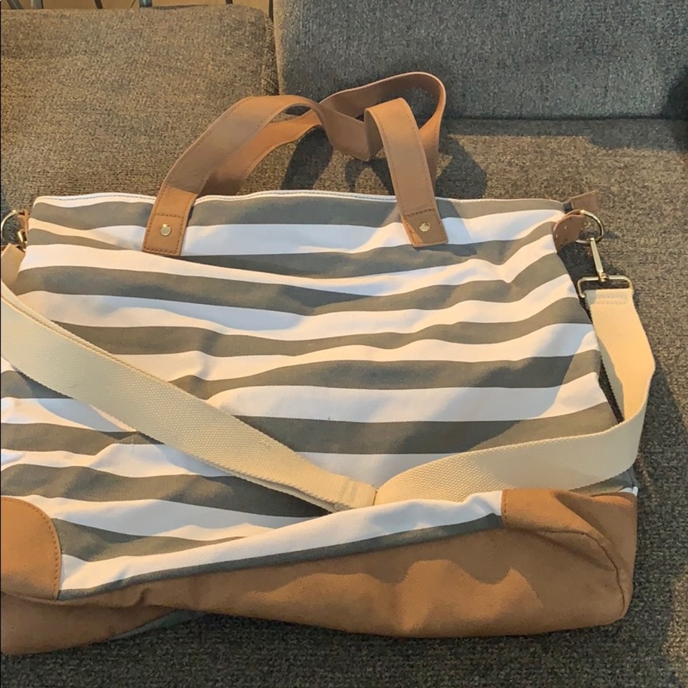 Large Crossbody